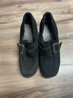 Vintage Black Suede Platform Buckle Shoes chunky heel size 6
